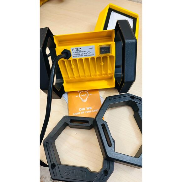 LUTEC 2 Pack 2500LM Led Work Light with Hexagon Stand, Waterproof Portable Light - Picture 4 of 6